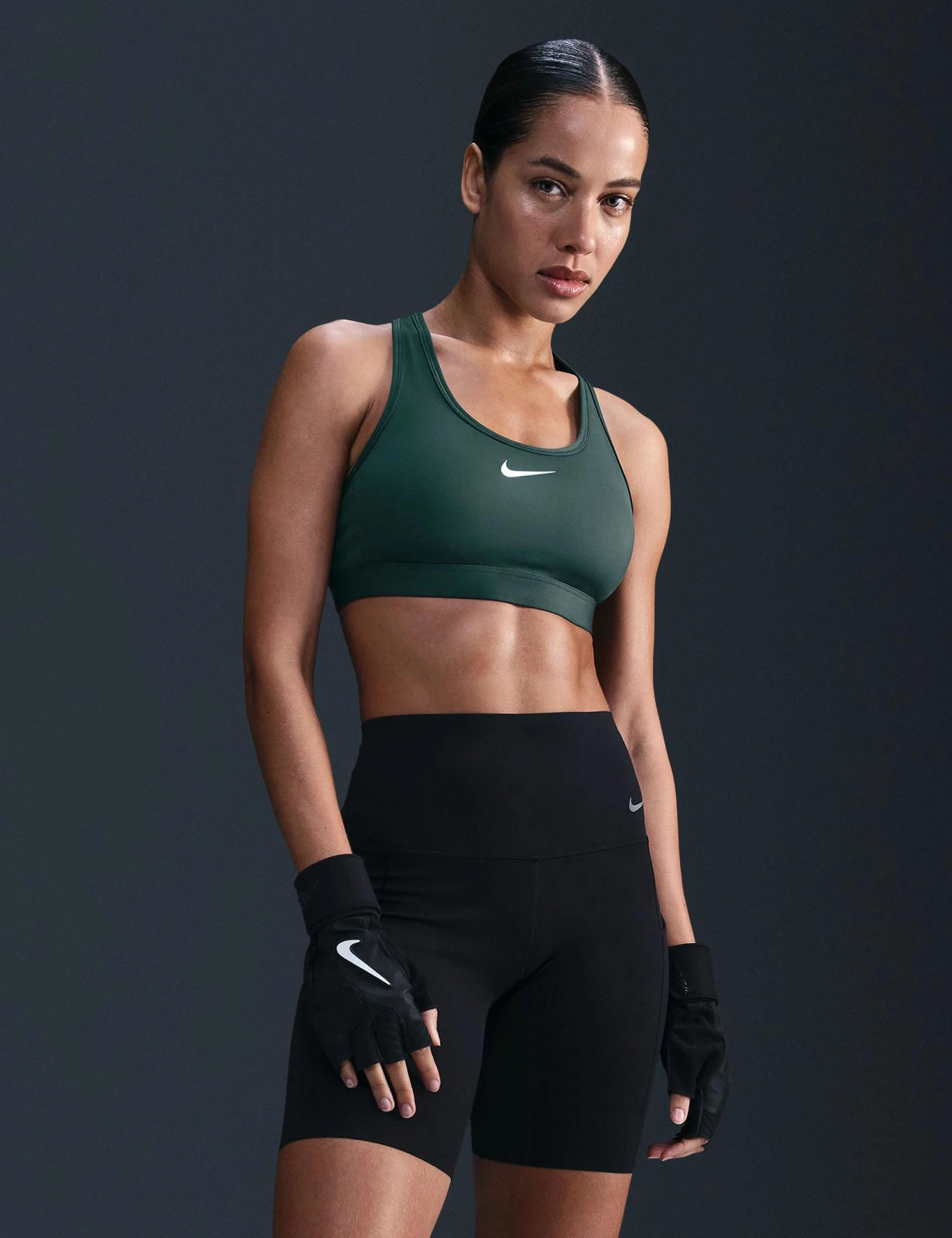 Nike Swoosh Medium Support Bra - Vintage Green/White 3 Nike Swoosh Medium Support Bra - Vintage Green/White