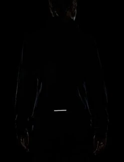 Nike Therma-FIT Element Swift Running Top - Black/Reflective Silver -The Sports Edit nike therma fit element swift running top black silver fb5306 010 3