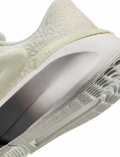 Nike Versair Shoes - Coconut Milk/Iron Grey/Sail -The Sports Edit nike versair shoes milk grey sail dz3547 105 6