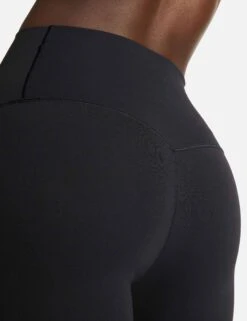 Nike Zenvy High Waisted 7/8 Leggings - Black -The Sports Edit nike zenvy high waisted 7 8 leggings black dq6015 010 4