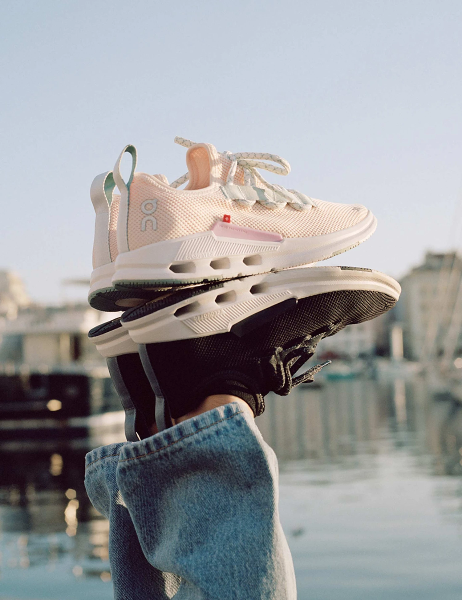 On Running Cloudeasy - Black/Rock 9 On Running Cloudeasy - Black/Rock - Image 7