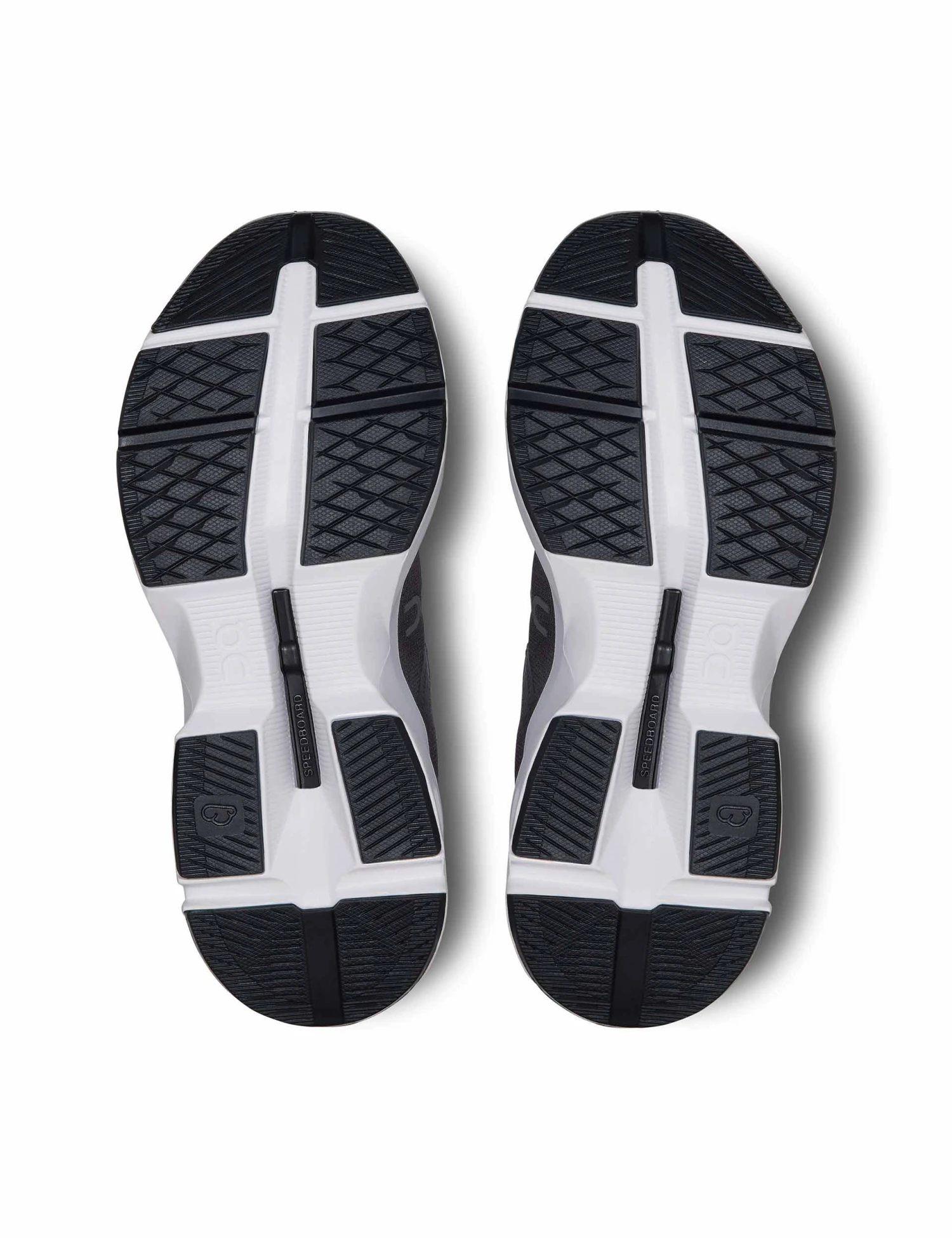 On Running Cloudpulse - Black/White 8 On Running Cloudpulse - Black/White - Image 6