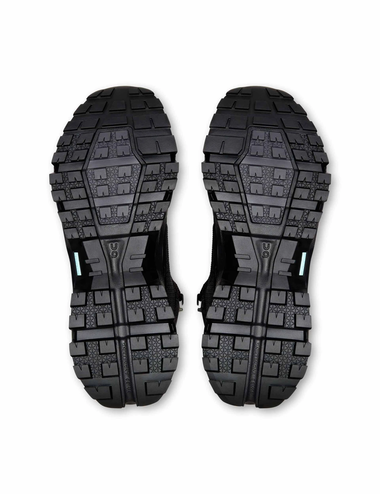 On Running Cloudrock Mid Waterproof - Black 8 On Running Cloudrock Mid Waterproof - Black - Image 6