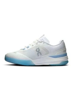On Running The Roger Advantage Pro - White/Chambray -The Sports Edit on running shoes womens the roger advantage pro white chambray 3wf10180753 4