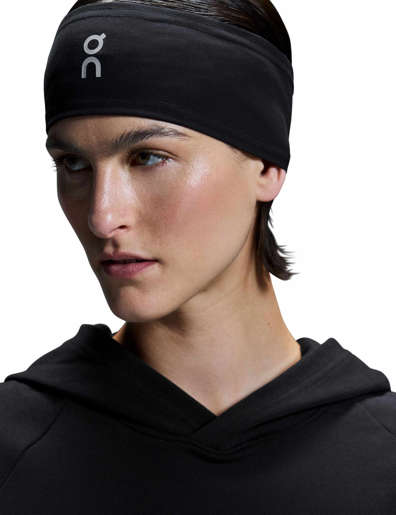 On Running Core Headband - Black 4 On Running Core Headband - Black - Image 2