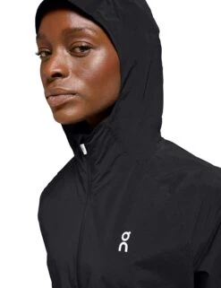 On Running Core Jacket - Black -The Sports Edit on running w core jacket black 1WE10410553 4