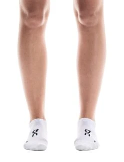 On Running Core Run Sock Low 2P - White -The Sports Edit on running w core run sock low 2p white 2uf10080069 4