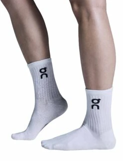 On Running Logo Sock High 3P - White -The Sports Edit on running w logo sock high 3p white 2uf10310069 3