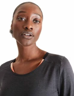 On Running Performance Long-T Lumos - Black/Iron -The Sports Edit on running w performance long t lumos black iron 1WD30061242 5