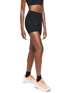 On Running Performance Short Tights - Black 8 On Running Performance Short Tights - Black -The Sports Edit on running w performance short tights black 1WE10770553 6