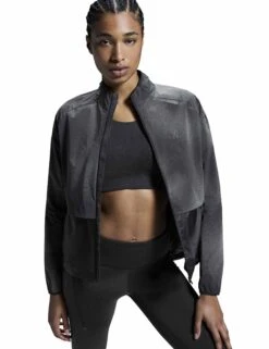 On Running Weather Jacket Lumos - Black -The Sports Edit on running w weather jacket lumos black 1we30280553 6