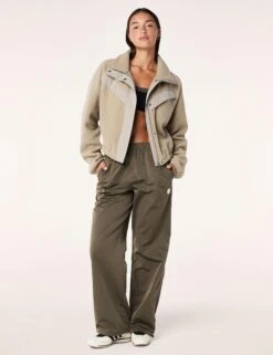 Shelter Sherpa Jacket - Oxford Tan -The Sports Edit pe nation shelter sherpa jacket oxford tan 251j095 2