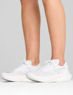 Puma Deviate NITRO 3 Running Shoes - White/Feather Grey/Silver -The Sports Edit puma deviate nitro 3 running shoes white feather grey silver 30970810 7