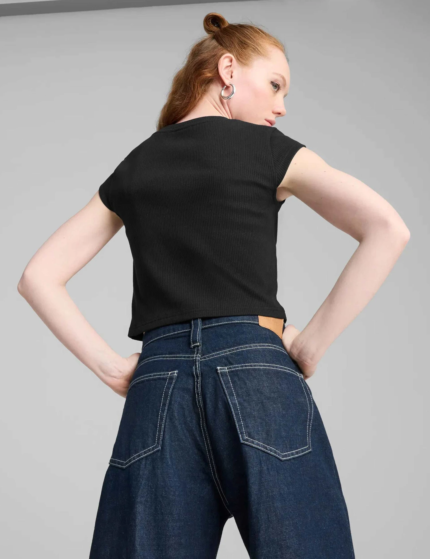 Puma Wardrobe Ess Ribbed Baby Tee - Black 4 Puma Wardrobe Ess Ribbed Baby Tee - Black - Image 2