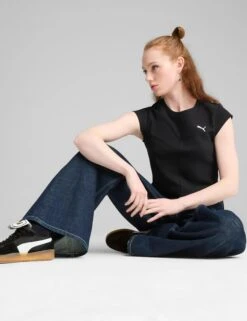 Puma Wardrobe Ess Ribbed Baby Tee - Black 8 Puma Wardrobe Ess Ribbed Baby Tee - Black -The Sports Edit puma wardrobe ess ribbed baby tee black 62976801 3