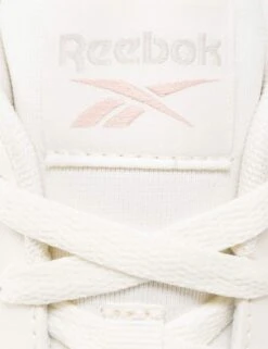 Reebok Court Clean Sneakers - Chalk/Pinstu/Moonst 10 Reebok Court Clean Sneakers - Chalk/Pinstu/Moonst -The Sports Edit reebok court clean sneakers chalk pinstu moonst 100074379 6