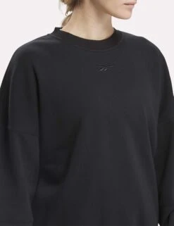 Reebok Lux Oversized Crew - Black -The Sports Edit reebok lux oversized crew black 100075359 4