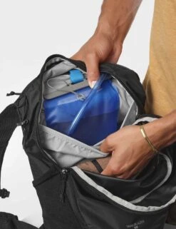 Salomon Trailblazer 30 - Black/Alloy -The Sports Edit salomon trailblazer 30 black alloy lc2183200 3