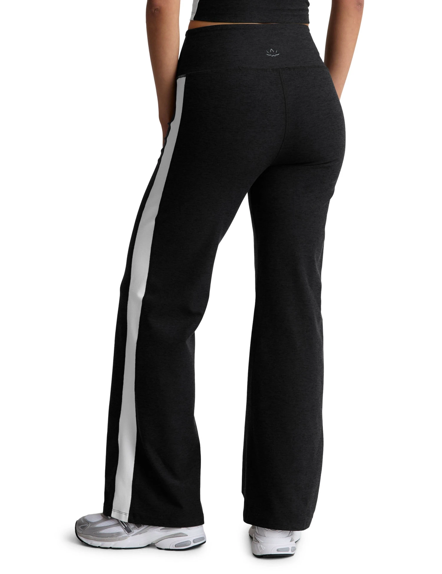 Beyond Yoga Spacedye Line Up Wide Leg Pant - Darkest Night/Cloud White 4 Beyond Yoga Spacedye Line Up Wide Leg Pant - Darkest Night/Cloud White - Image 2