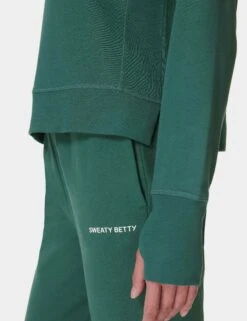 Sweaty Betty After Class Crop Sweatshirt - Glade Green -The Sports Edit sweaty betty after class crop sweatshirt glade green sb5622c 4