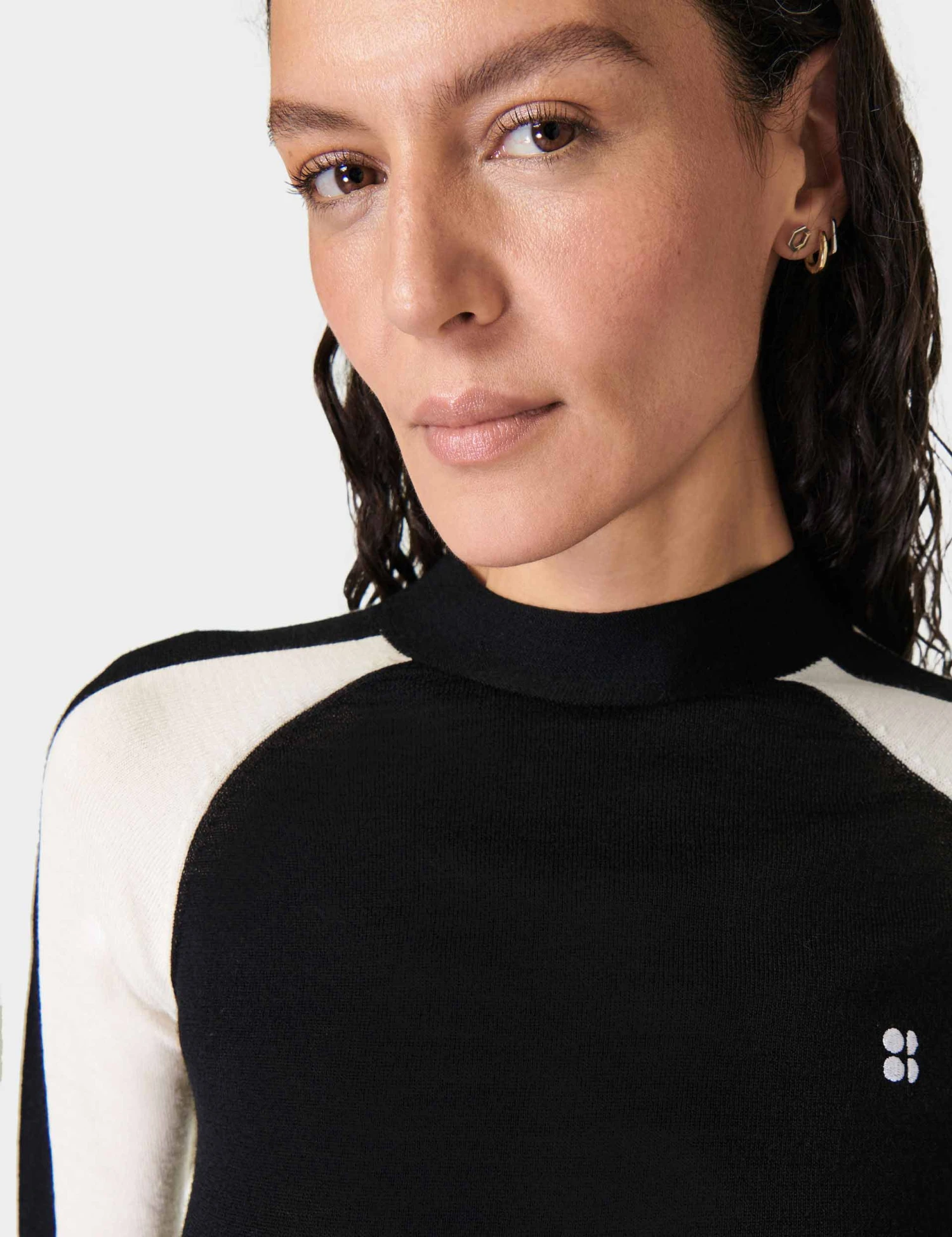 Sweaty Betty Colour Block Merino Base Layer Top - Black 5 Sweaty Betty Colour Block Merino Base Layer Top - Black - Image 3