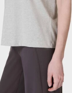 Sweaty Betty Essential Sleeveless Vest - Light Grey Marl 11 Sweaty Betty Essential Sleeveless Vest - Light Grey Marl -The Sports Edit sweaty betty essential sleeveless vest light grey marl sb9699b 0r4 4
