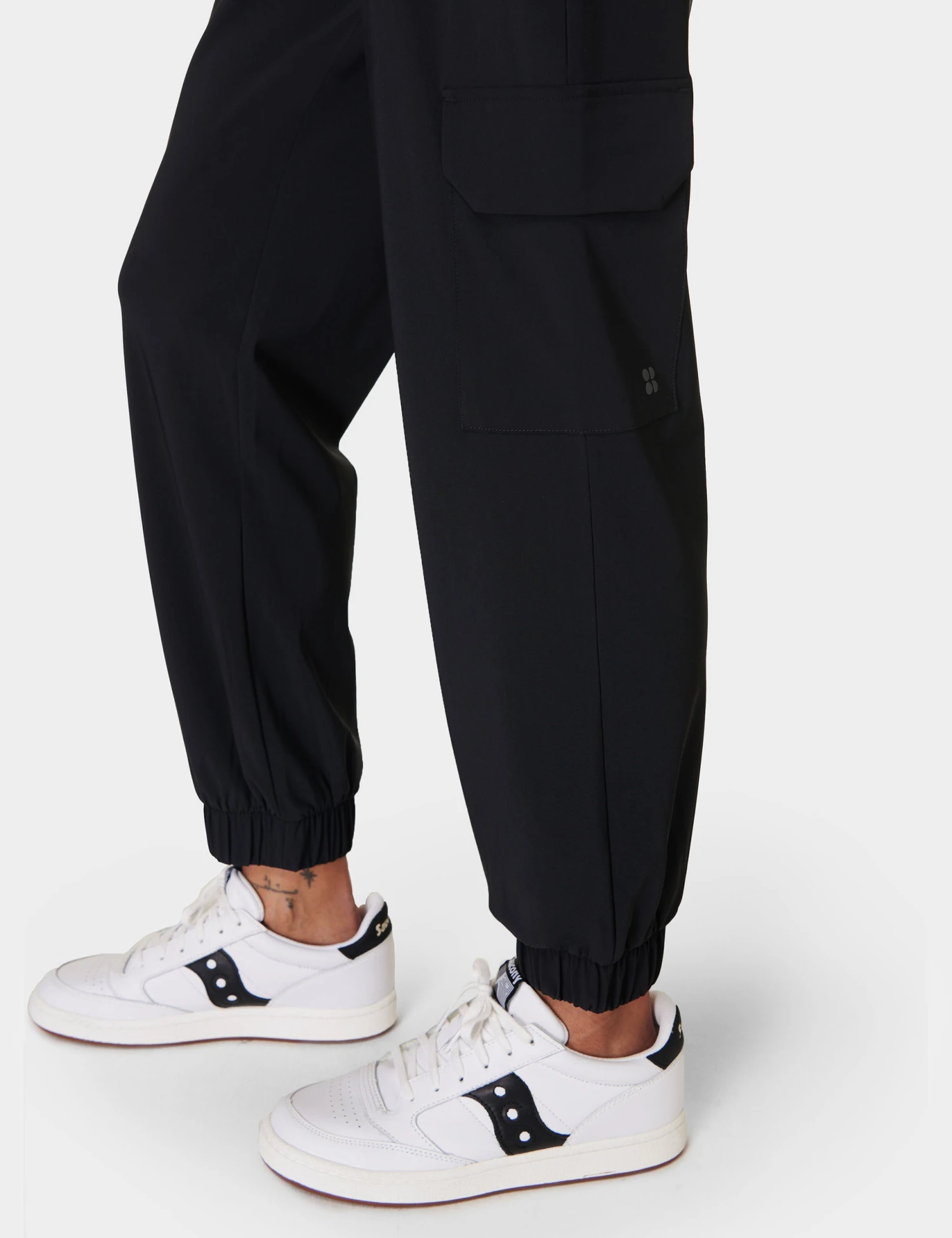 Sweaty Betty Explorer Cargo Pant - Black 6 Sweaty Betty Explorer Cargo Pant - Black - Image 4