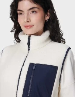Sweaty Betty Plush Gilet - Lily White 12 Sweaty Betty Plush Gilet - Lily White -The Sports Edit sweaty betty plush gilet white sb10083 4