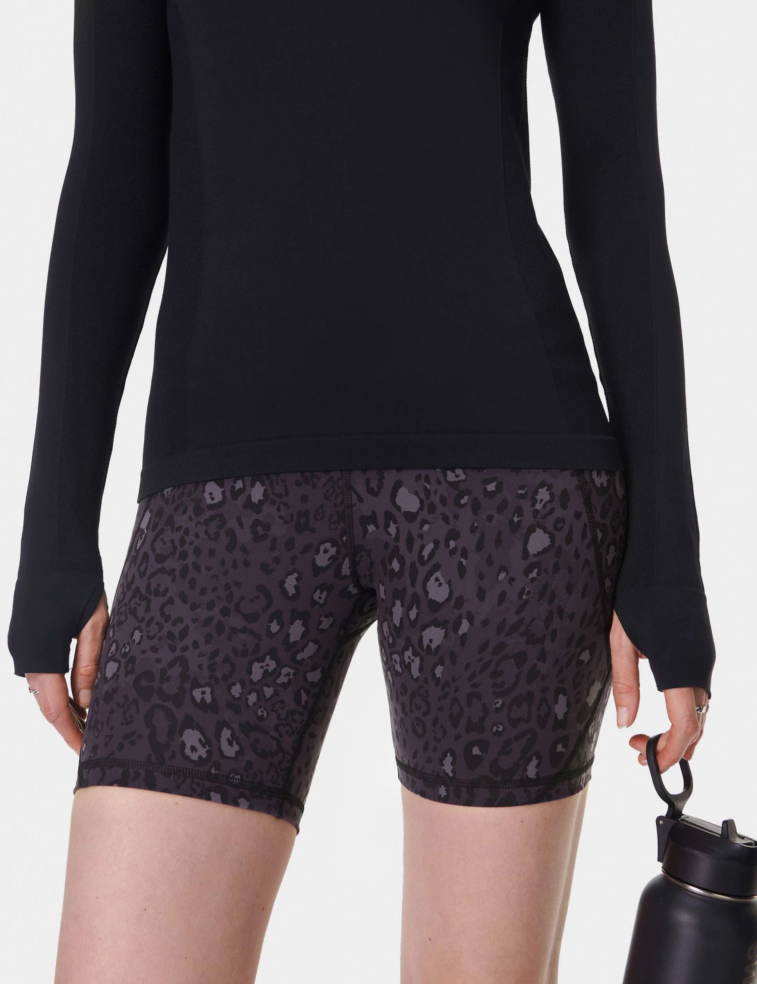 Sweaty Betty Power 6" Cycling Shorts - Black Luxe Leopard 6 Sweaty Betty Power 6" Cycling Shorts - Black Luxe Leopard - Image 4