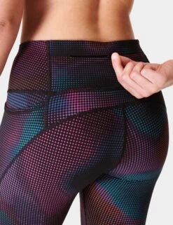 Sweaty Betty Power 7/8 Gym Leggings - Black Gradient Dot Print -The Sports Edit sweaty betty power 7 8 gym leggings black gradient dot print sb5400 2