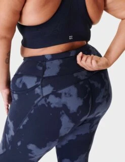 Sweaty Betty Power 7/8 Gym Leggings - Blue Fade Print 11 Sweaty Betty Power 7/8 Gym Leggings - Blue Fade Print -The Sports Edit sweaty betty power 7 8 gym leggings blue fade print sb5400 6