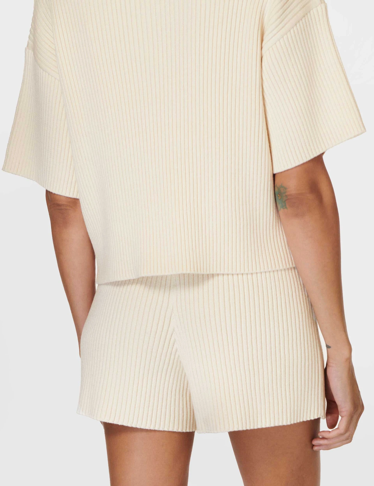 Sweaty Betty Retreat Rib Short - Studio White 5 Sweaty Betty Retreat Rib Short - Studio White - Image 3