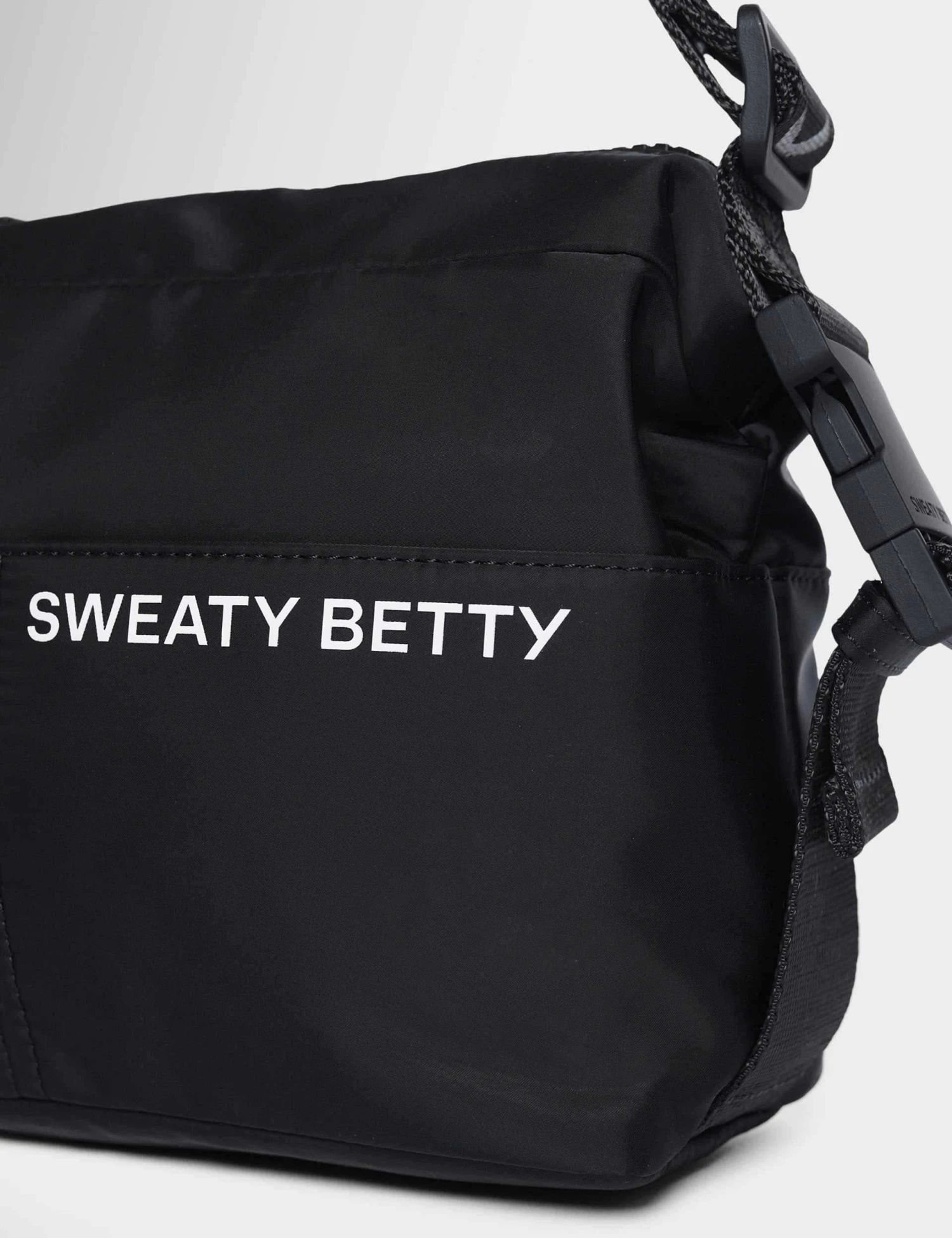 Sweaty Betty Strive Crossbody - Black 5 Sweaty Betty Strive Crossbody - Black - Image 3
