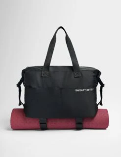 Sweaty Betty Strive Gym Bag - Black -The Sports Edit sweaty betty strive gym bag black sb9603 4