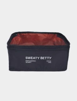 Sweaty Betty Strive Gym Bag - Black -The Sports Edit sweaty betty strive gym bag black sb9603 6