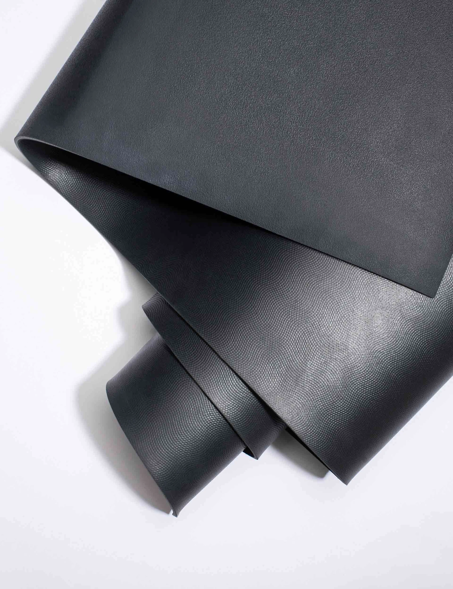 Sweaty Betty Super Grip Yoga Mat - Slate 5 Sweaty Betty Super Grip Yoga Mat - Slate - Image 3