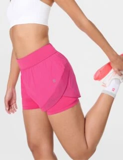 Sweaty Betty Tempo Run Shorts - Fuchsia Pink -The Sports Edit sweaty betty tempo run shorts fuchsia pink sb8828 4