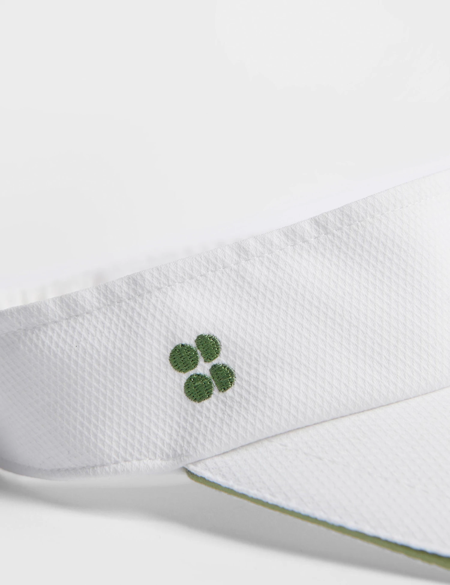 Sweaty Betty The Volley Visor - White/Courtside Green 7 Sweaty Betty The Volley Visor - White/Courtside Green - Image 5