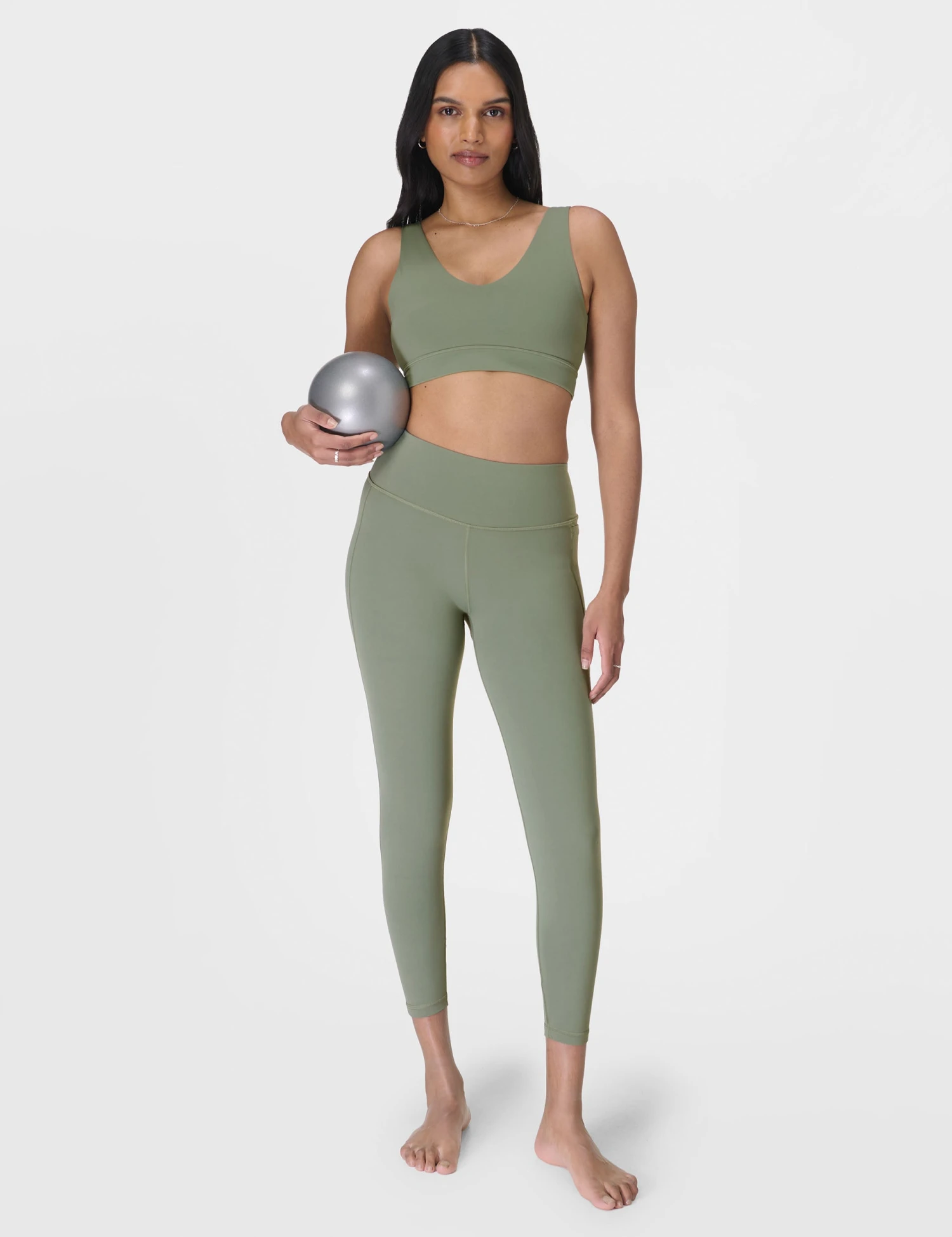 Sweaty Betty Ultimate Studio Voop Bra - Willow Green 7 Sweaty Betty Ultimate Studio Voop Bra - Willow Green - Image 5