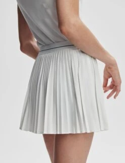Varley Clemency Mid Rise Skort 13.5" - White -The Sports Edit varley clemency mid rise skort 13 5in white var02608 5
