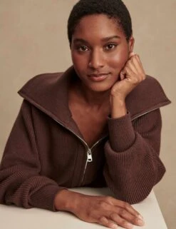 Varley Enrico Knit Jacket - Coffee Bean 11 Varley Enrico Knit Jacket - Coffee Bean -The Sports Edit varley enrico knit jacket coffee bean var02762 4