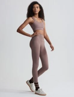 Varley FreeSoft Cori Bra - Deep Taupe -The Sports Edit varley freesoft cori bra deep taupe var01856 5