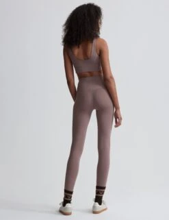 Varley FreeSoft Cori Bra - Deep Taupe -The Sports Edit varley freesoft cori bra deep taupe var01856 6