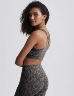 Varley Move Selma Bra - Obsidian Dew 13 Varley Move Selma Bra - Obsidian Dew -The Sports Edit varley move selma bra obsidian dew var01878 6