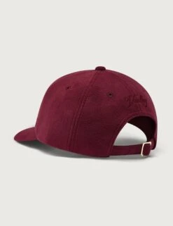Varley Raina Fleece Cap - New Maroon -The Sports Edit varley raina fleece cap new maroon var02873 2
