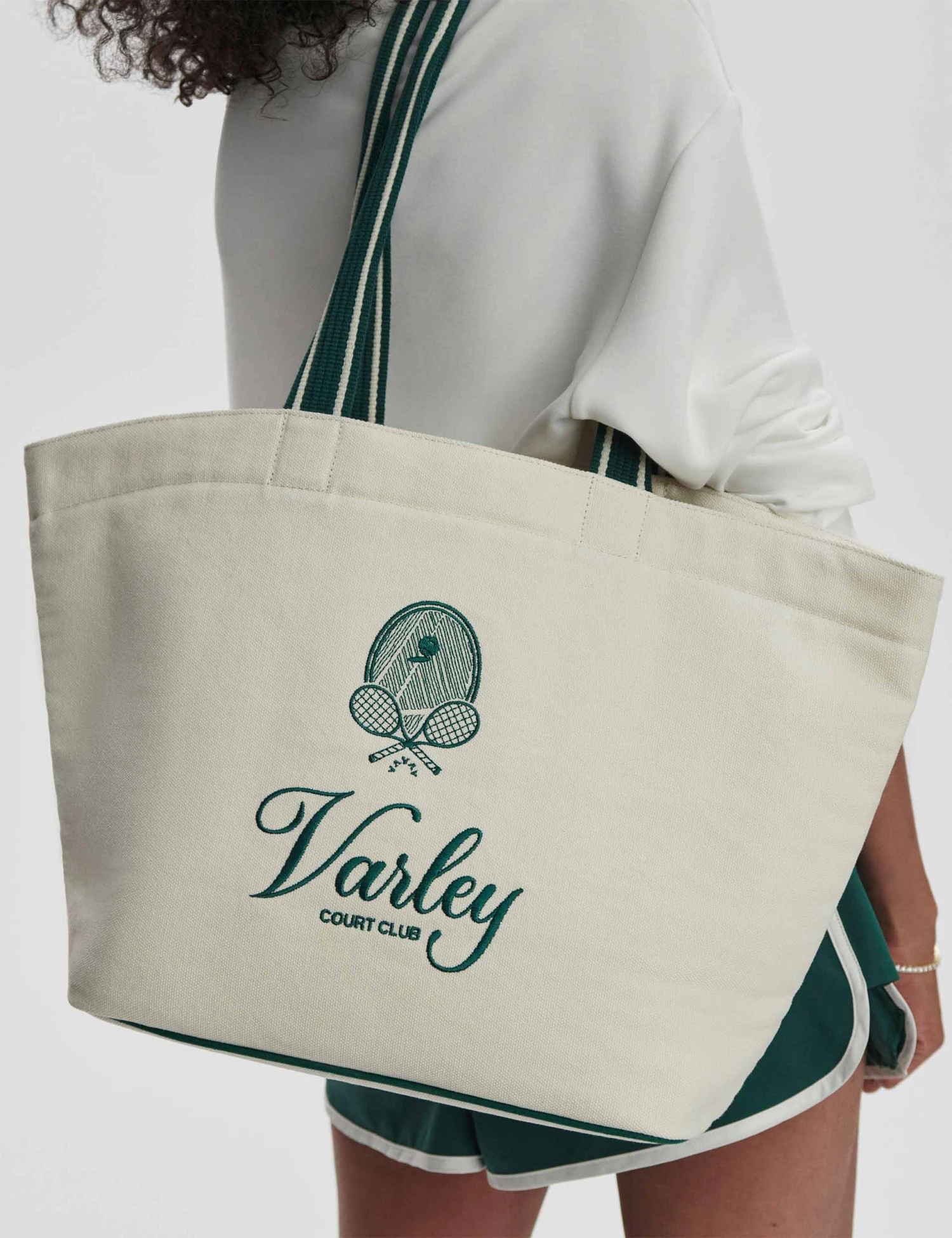 Varley Robinson Canvas Club Tote Bag - Ivory/Forest 4 Varley Robinson Canvas Club Tote Bag - Ivory/Forest - Image 2