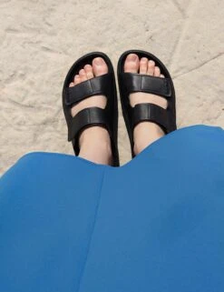 Veja Etna Leather Sandal - Full Black 16 Veja Etna Leather Sandal - Full Black -The Sports Edit veja w etna leather sandals full black sa2020754 7