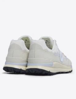 Veja Fitz Roy Trek Shell - Gravel White -The Sports Edit veja w fitz roy trek shell shoes gravel white FR2303556 3