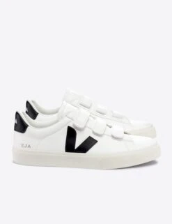 Veja Recife Leather - White Black -The Sports Edit veja w recife leather trainers white black RC0502790 2