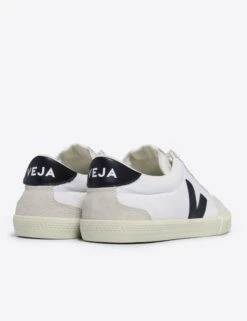 Veja Volley Canvas - White Black -The Sports Edit veja w volley canvas trainers white black vo0103524 4